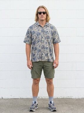 Vintage Hawaiian Ukulele Hula Girl Cotton Short Sleeve Button Down Shirt Mens Lg